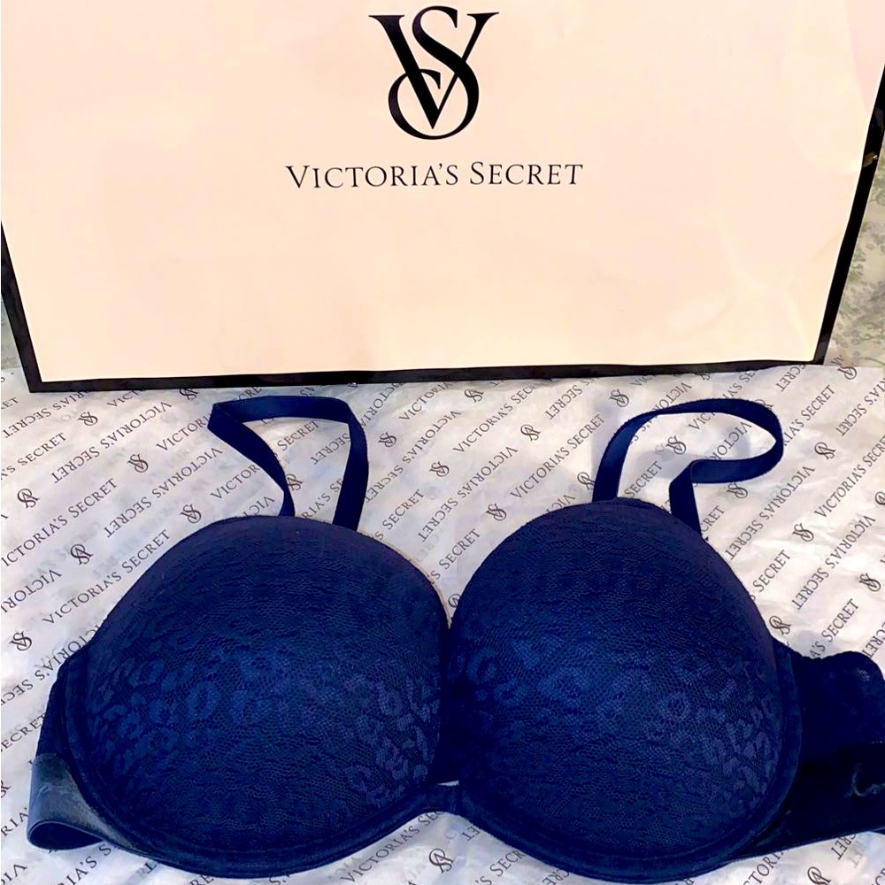 SOLD Victoria Secret Pink Super push up Bra